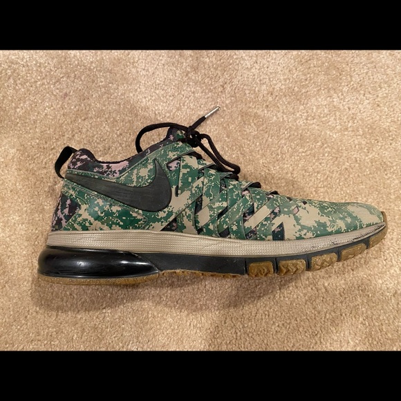 Nike Air Max Fingertrap Digital Camo - Picture 4 of 5